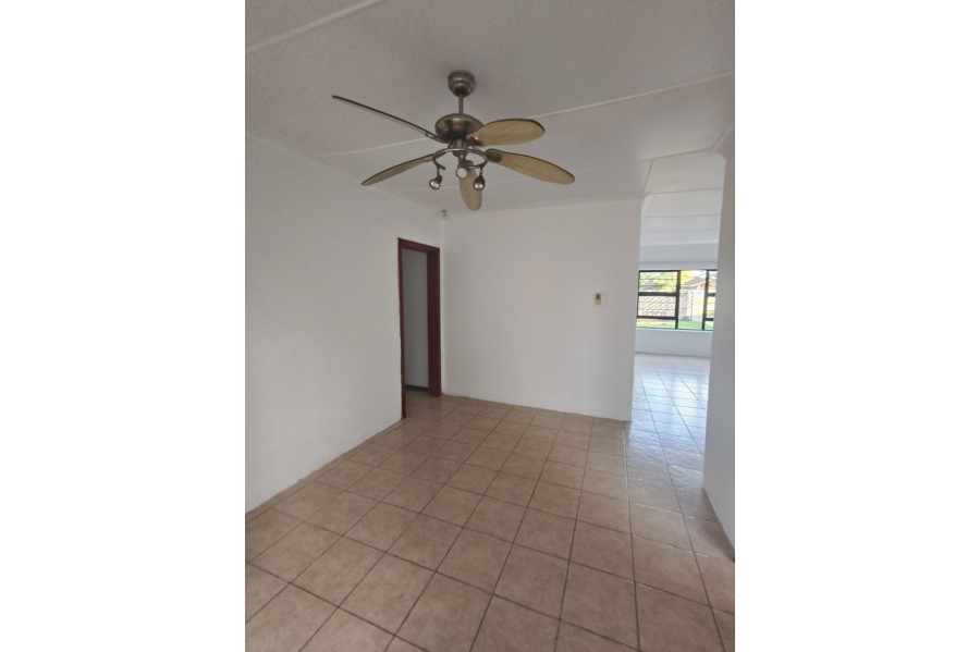 To Let 3 Bedroom Property for Rent in Beacon Bay Eastern Cape